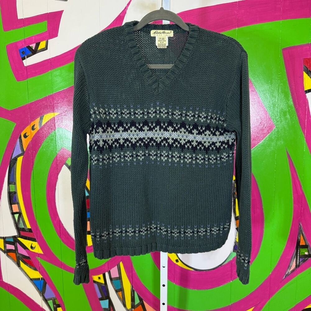 Eddie Bauer, V-neck Cotton Knit Sweater. Size Small. Excellent condition!